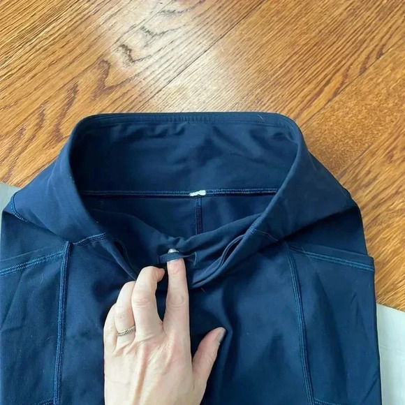 Lululemon I 4 - Picture 4 of 16